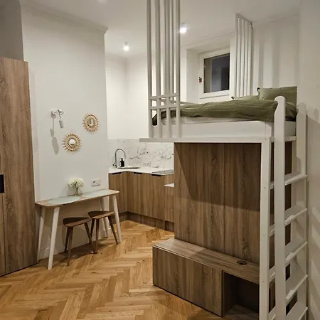 Stylowa Kawalerka, Centrum, *
